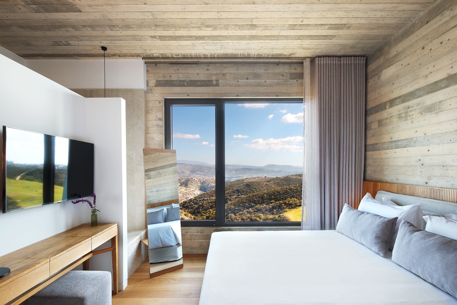 Ezousa Superior Suite Main Bedroom